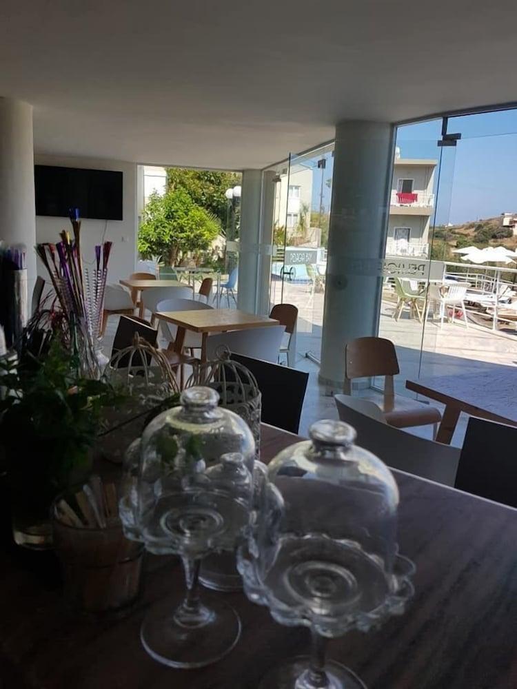 Pelagia Bay Hotel Agia Pelagia Zewnętrze zdjęcie